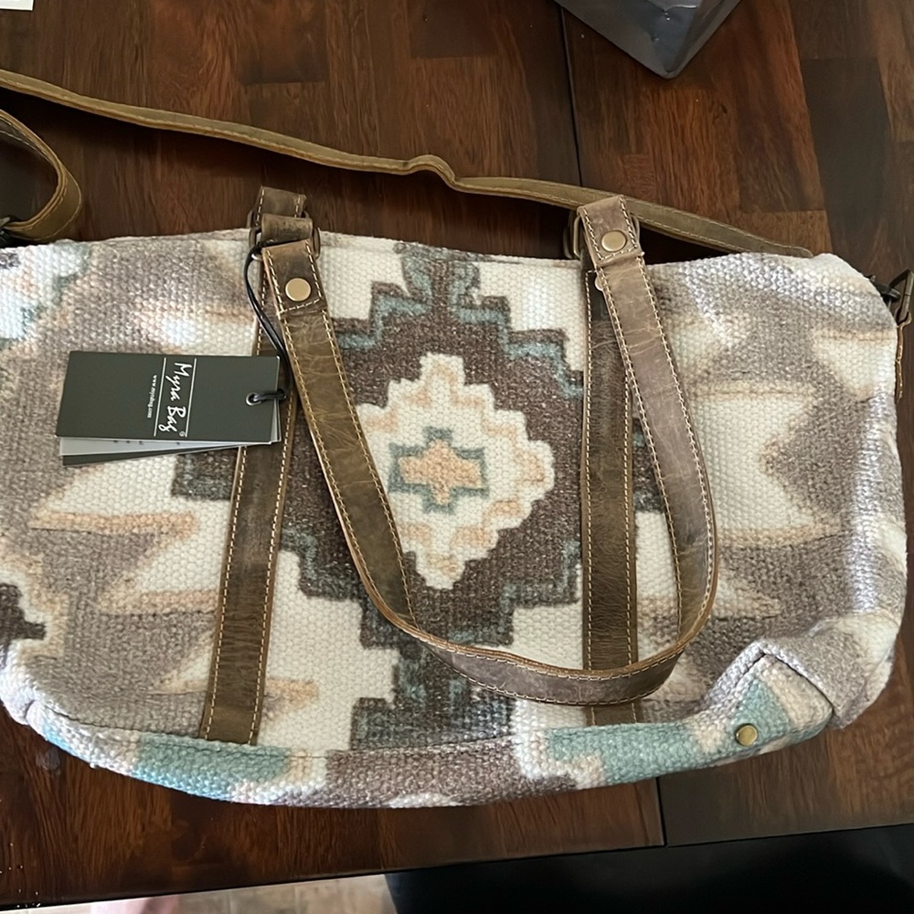 Myra Crossbody Tote/Handbag. NWT.